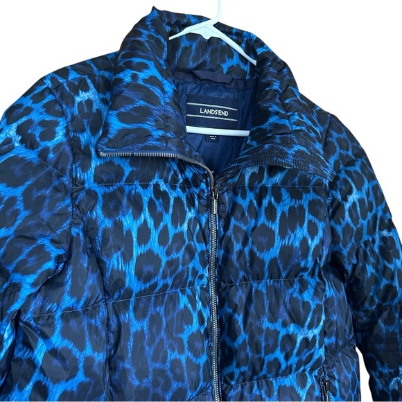 Lands’ End Down Blue Leopard Puffer Coat M 8-10 - Picture 8 of 8